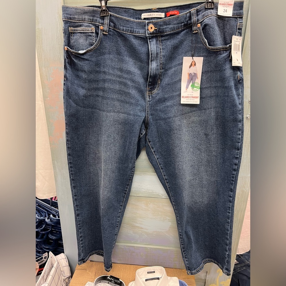 Celebrity Pink Hi-Rise Relaxed Straight Jeans